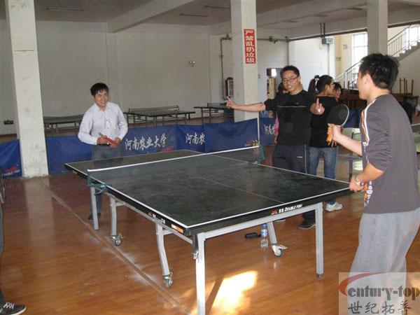 世纪拓普秋季乒乓球比赛